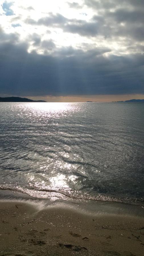 Seaside Glow Schinias Bagian luar foto